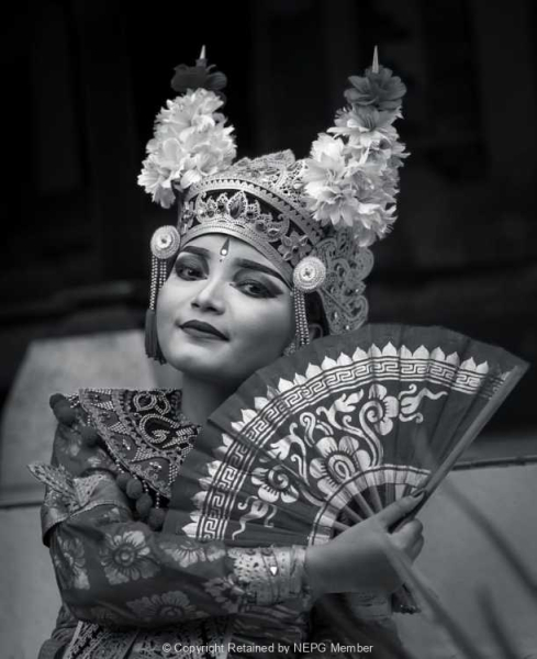 Projected-Mono-Bronze-Adrian-Hall-Legong-Dancer