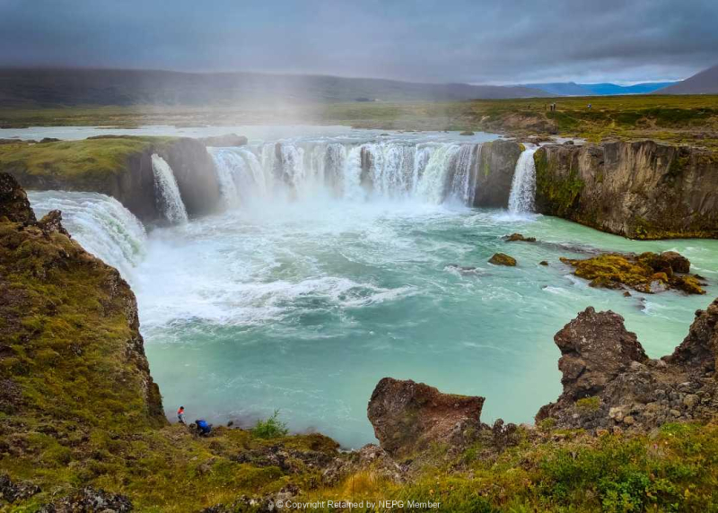 Projected-Subject-Silver-Anne-Mead-Waterfall-Of-The-Gods