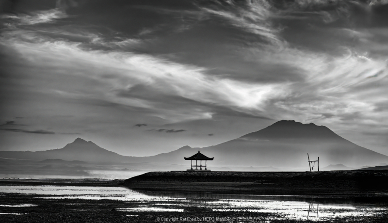 Projected-Subject-Mark-Greenland-Bali-Moment-Silver