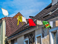 Projected-Colour-Bronze-Werner-Tubbe-Laundry-Day-In-Melk_Austria