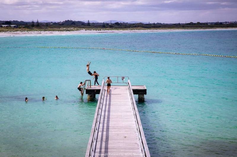 Projected-Subject-Bronze-Angela-Bushby-Playtime-On-The-Jetty