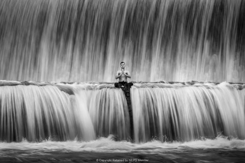 Open-Mono-Digital-Gold-Adrian-Hall-Quiet-the-Mind